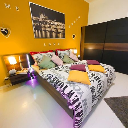 Apartment In The Center Of Prag Eksteriør billede