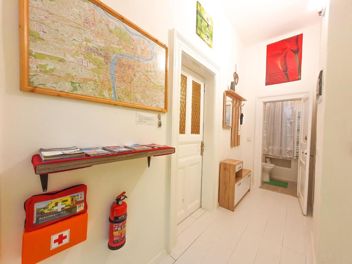 Apartment In The Center Of Prag Eksteriør billede