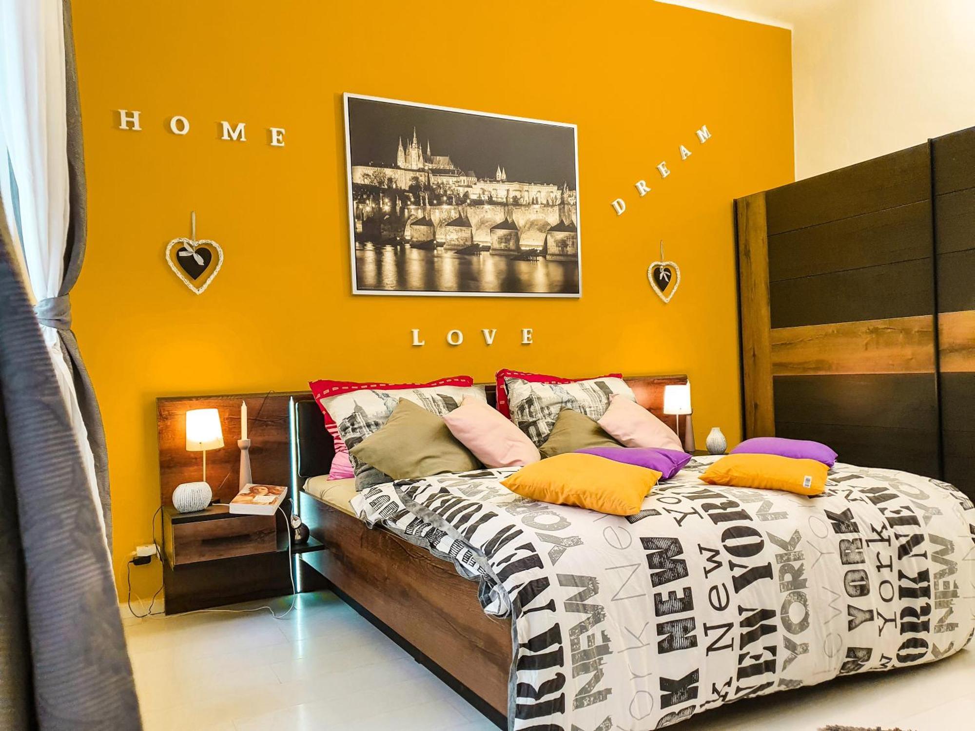 Apartment In The Center Of Prag Eksteriør billede